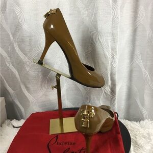 Christian Louboutin Women’s Patent Pumps in Camel/Tan